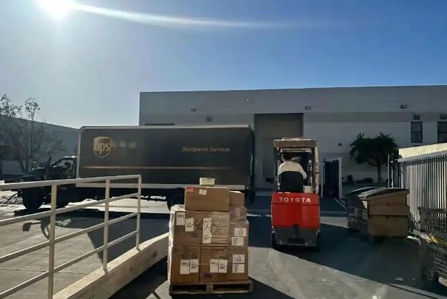 海外平台和跨境独立站对比说明 跨境运营平台和独立站哪个好