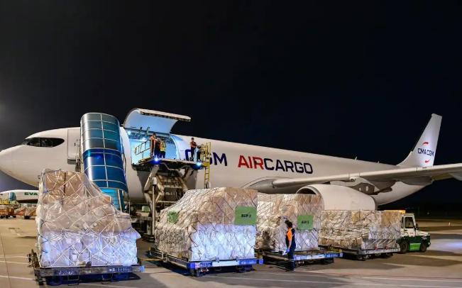 选国际空运航班的实用技巧 订舱时如何选择合适的航空公司